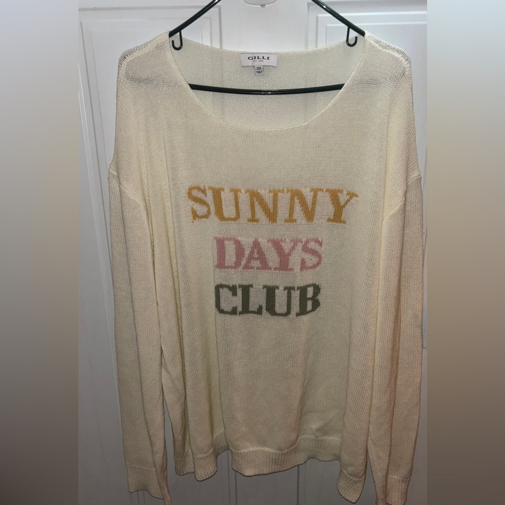 Gilli 2x Cream Sweater, w/ Sunny Days Club, Soft and cute NWOT
